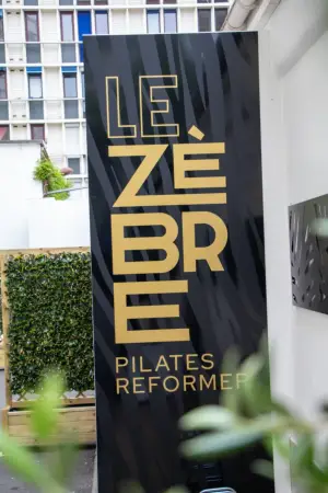 Bandeau enseigne Le Zèbre