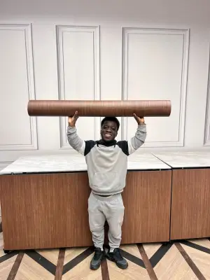 Technicien covering meuble