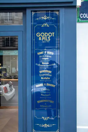 Vitrophanie Godot Fils